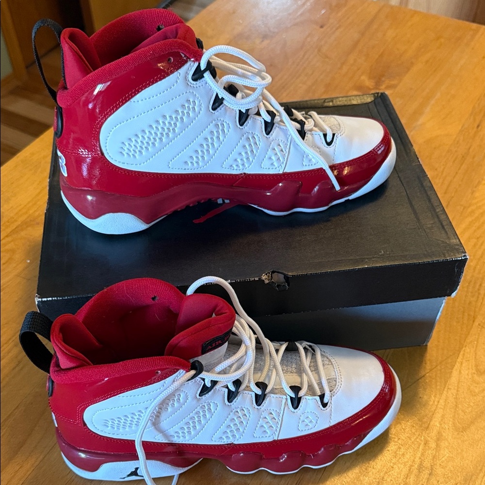 Jordan Retro 9 - Picture 2 of 9